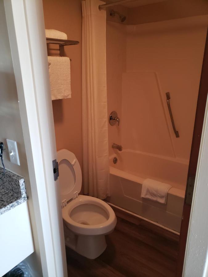 Conway Express Inn Bagian luar foto