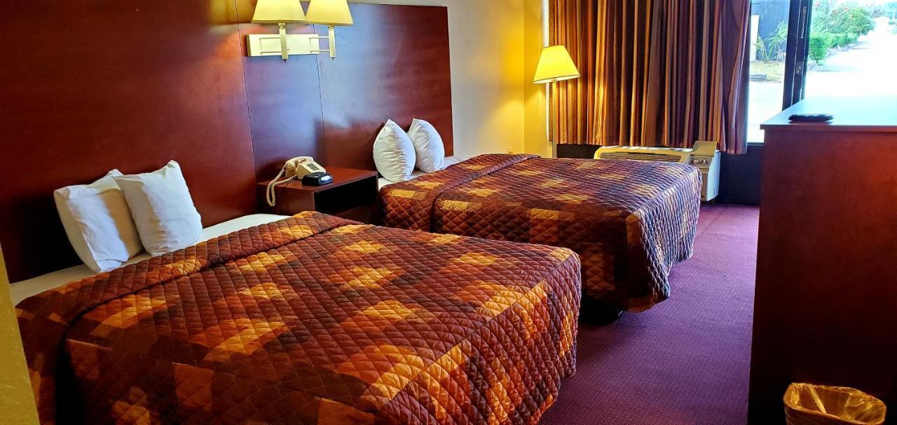 Conway Express Inn Bagian luar foto